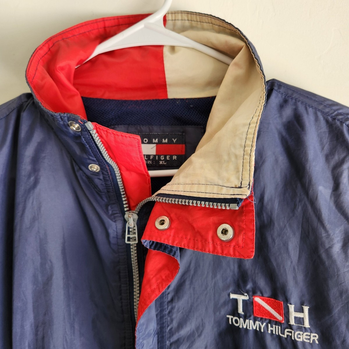 Tommy Hilfiger Nylon Yacht Jacket Windbreaker with Packable Hood