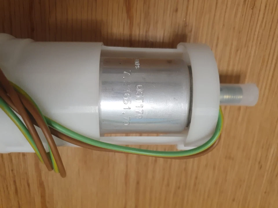 FUEL PUMP PIERBURG FOR audi 7.21651.70.0 721651700 AUDI 100/200 new Foto 2 de 4