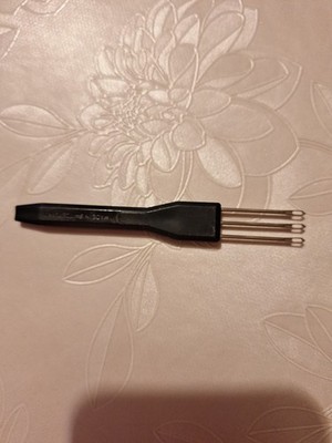 Pfaff Passap Zubehör für die Strickmaschine Dreideckelnadel Schwarz