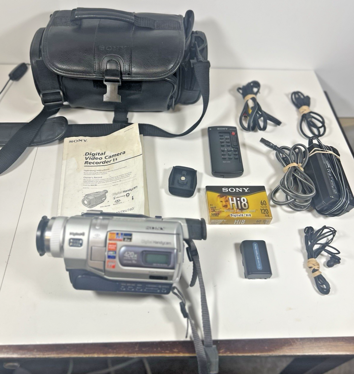 Sony DCR-TRV740 Digital-8 Camcorder Tested & Working 11A
