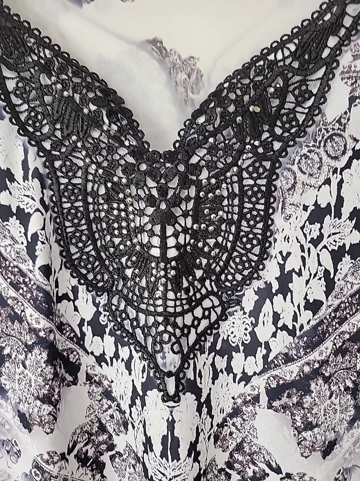 ONE WORLD Tunic Top or Dress 2XL White Black Stretch Sharkbite Hem Festival  - Image 3 of 4