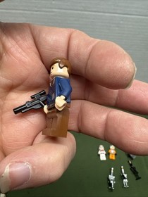 LEGO Starwars: Chewbacca Han Solo Princess Leia  & Nagar Vebb minifigs