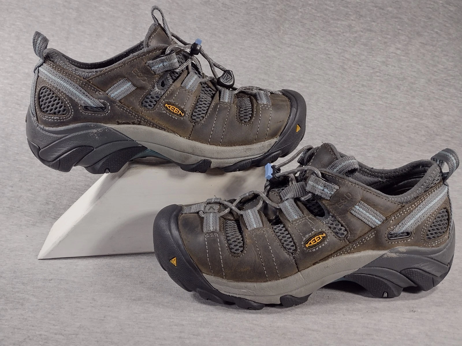 Keen Utility Safety Steel Toe Hiking Shoes Mens 6 M Brown Gray ASTM F2413-11