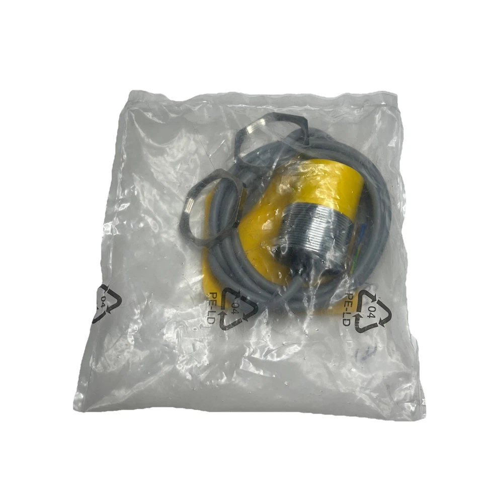 TURCK Ni25-G47-RZ3X 13184 non-embeddable inductive proximity sensor Retail $440 - Image 4 of 4
