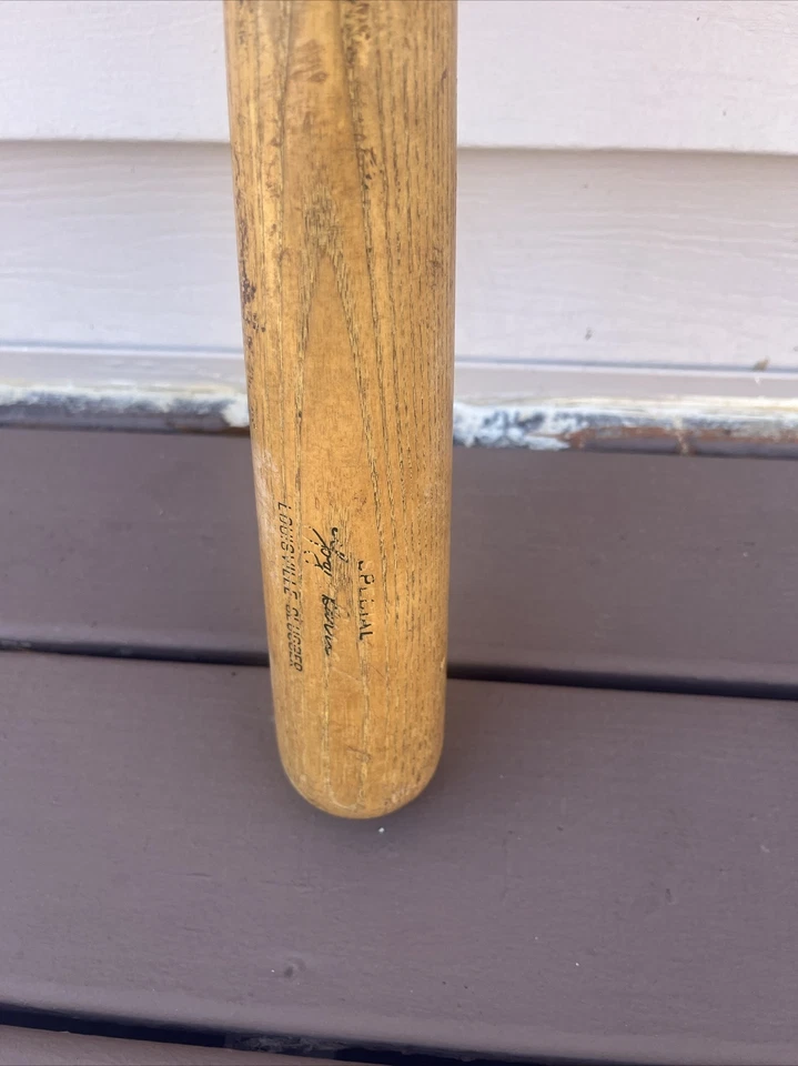 BATE YOGUI BERRA MOTORIZADO GENUINO LOUISVILLE SLUGGER AÑOS 50 DE COLECCIÓN - Leer descripción Foto 4 de 4