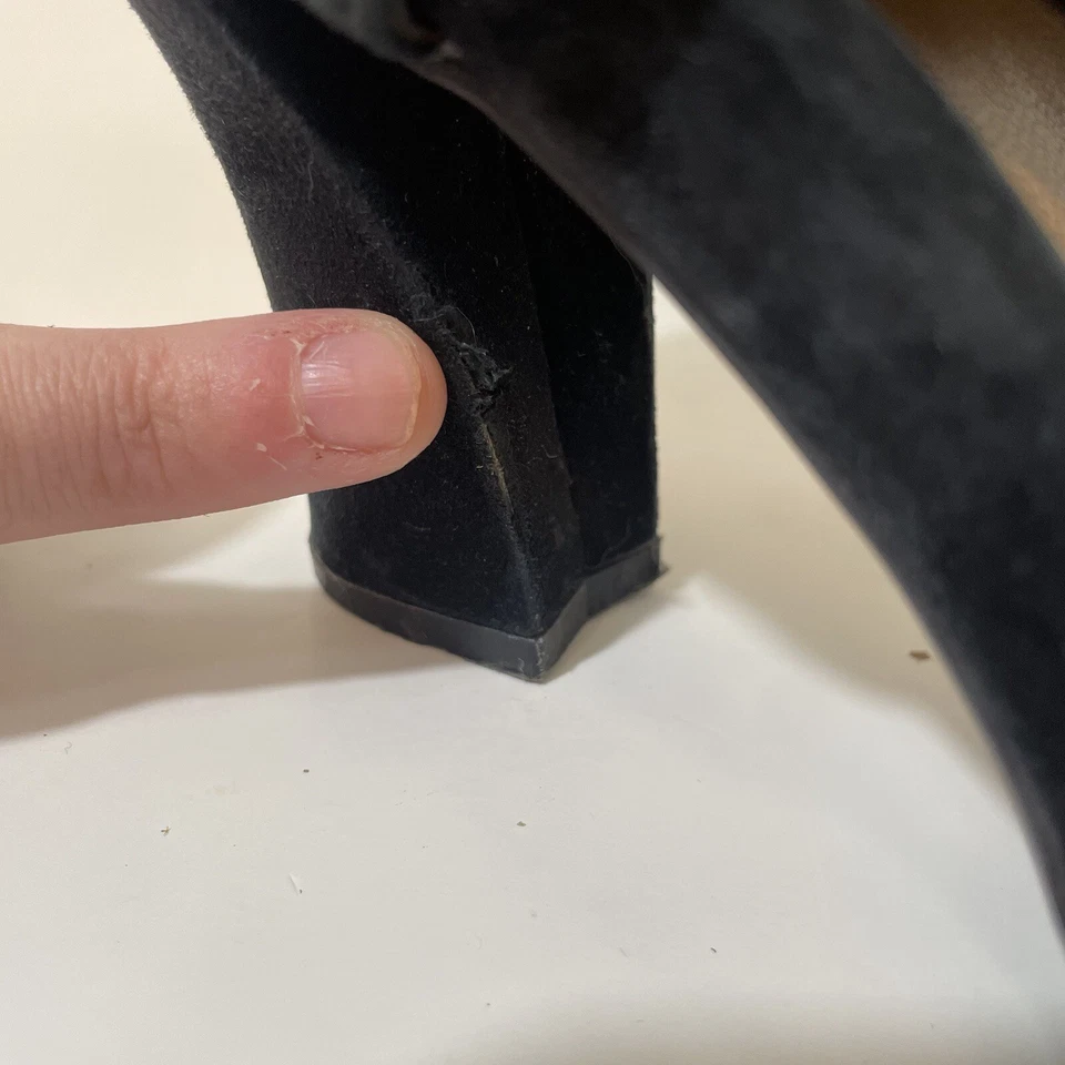 Botines Earthies x Earth Talla 10 Syriana Negro Gamuza Punta abierta Tacón Esculpido Foto 2 de 4