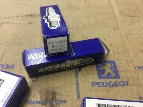 Genuine Peugeot 106 306 citroen saxo vts Spark Plug 5962z2 Fr6kdc 5960j7 - Picture 2 of 4