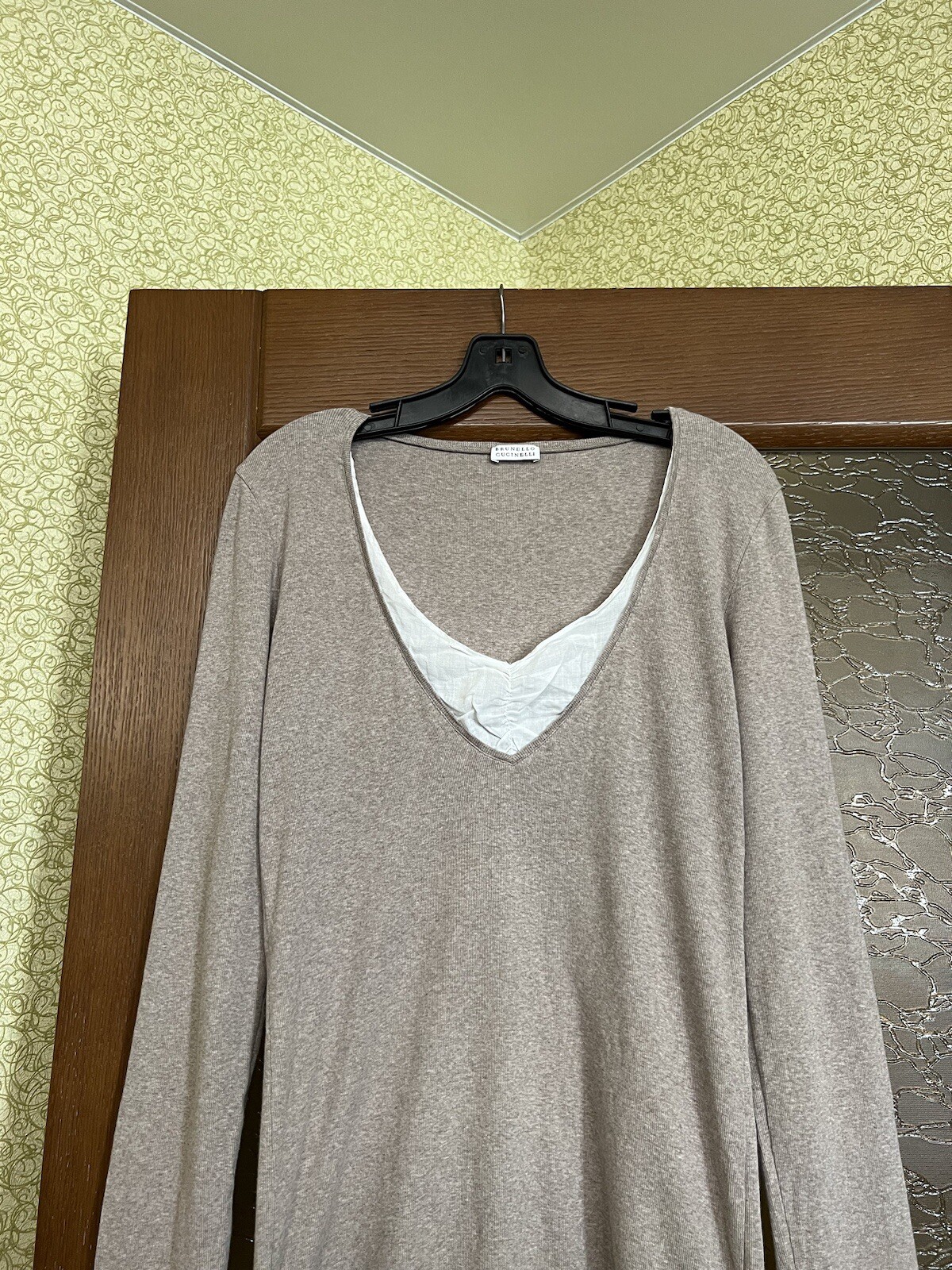 Picture 2 of 10