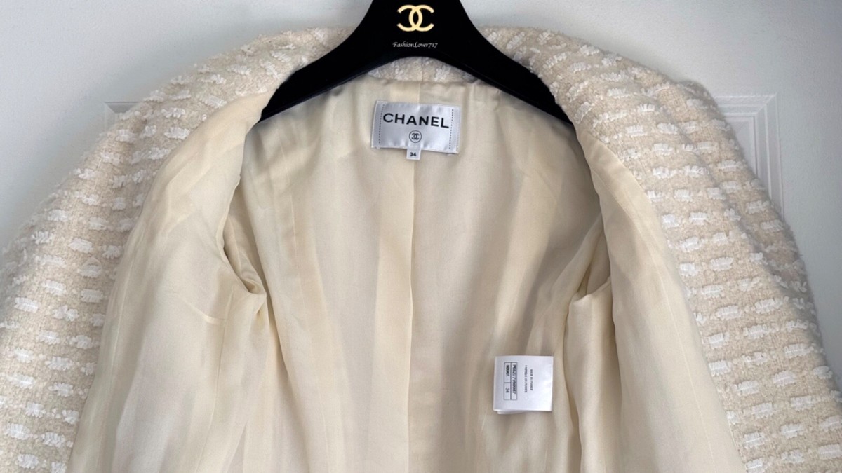 CHANEL 20A ECRU GOLD CC BUTTONS RUNWAY WOOL SILK JACKET 34