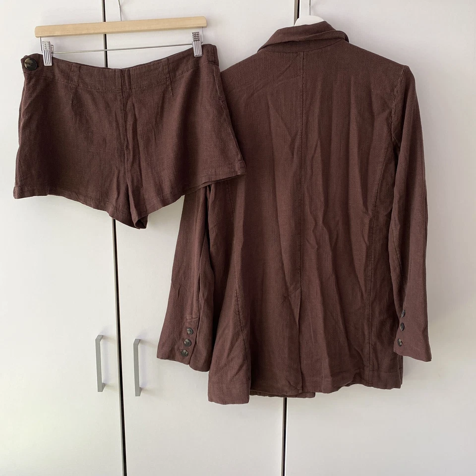 Conjunto de traje corto de dos piezas Free People If You Try talla US6 UK 10 blazer y pantalones cortos Foto 2 de 4