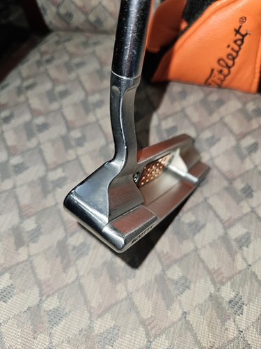 Scotty Cameron Newport 2.5 Detour 34" Umbau Piretti Etched Grip Detour HC - Bild 4 von 10
