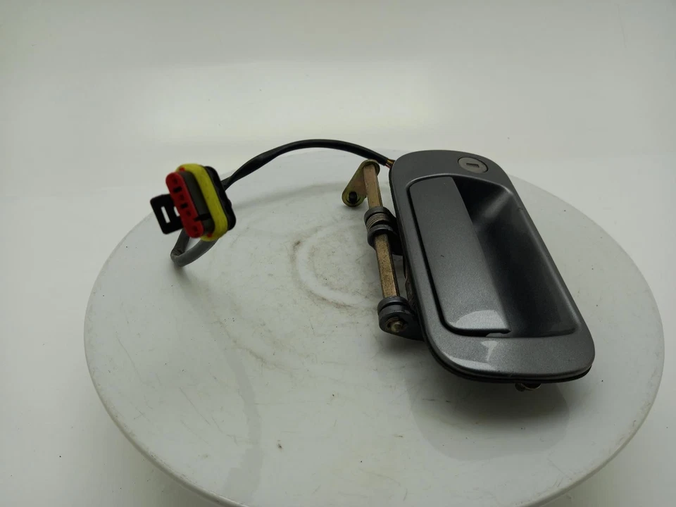 Maniglia porta esterna MASERATI GRANSPORT 2003-2008 LH - Immagine 3 di 4