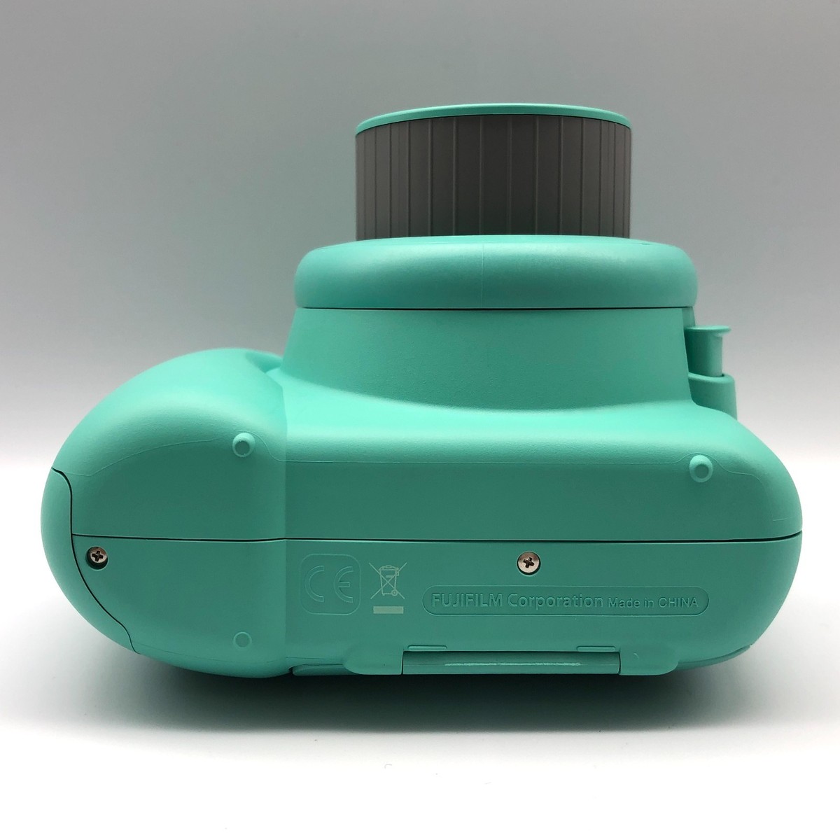 フィルムカメラ FUJI FILM INSTAX MINI 8+ MINT FujiFilm Instax Mini 8+ Mint Instant Film Camera From Japan