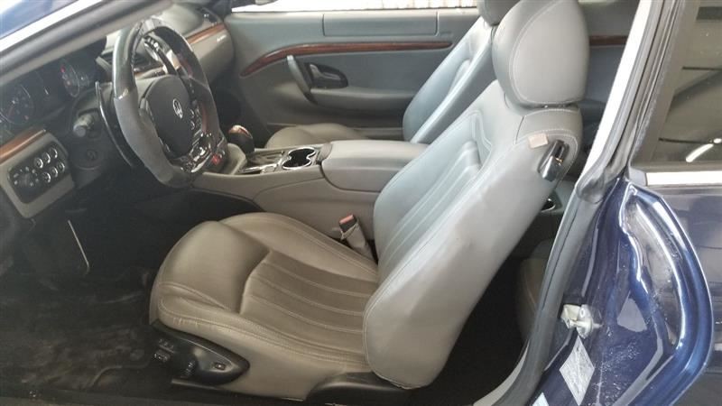 Maserati GranTurismo Washer reservoir