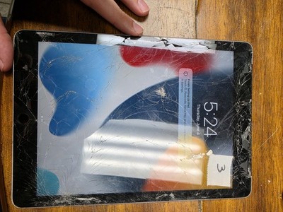 Apple iPad 6th Gen