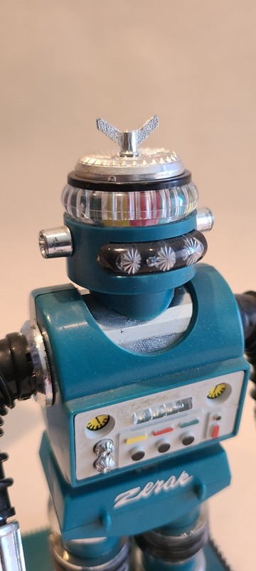 ZEROIDS ZERAK ROBOT BATTERY OPERATED VINTAGE 1968 TOY