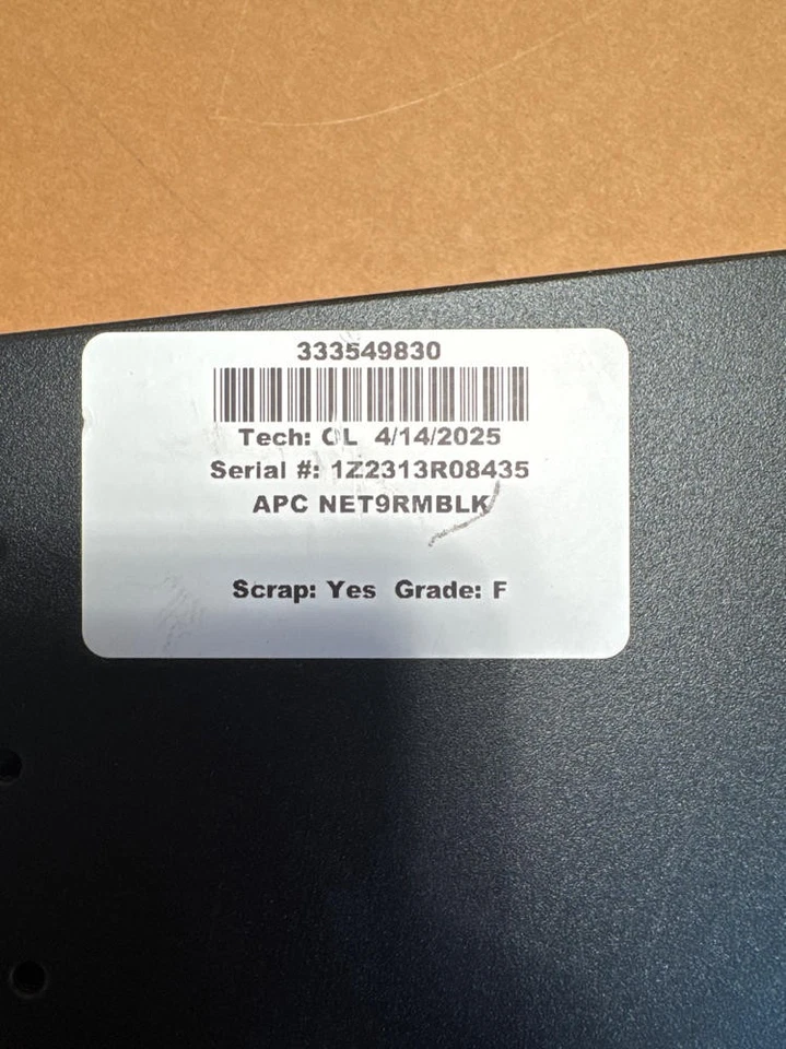 APC Rackmount SurgeArrest 9-Outlet 15A Surge Protector NET9RMBLK - Image 4 of 4