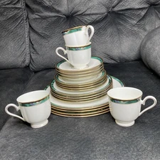 Lenox Kelly Bone China 20 Pieces 4 5pc Dinner Place Setting EUC Debut Collection