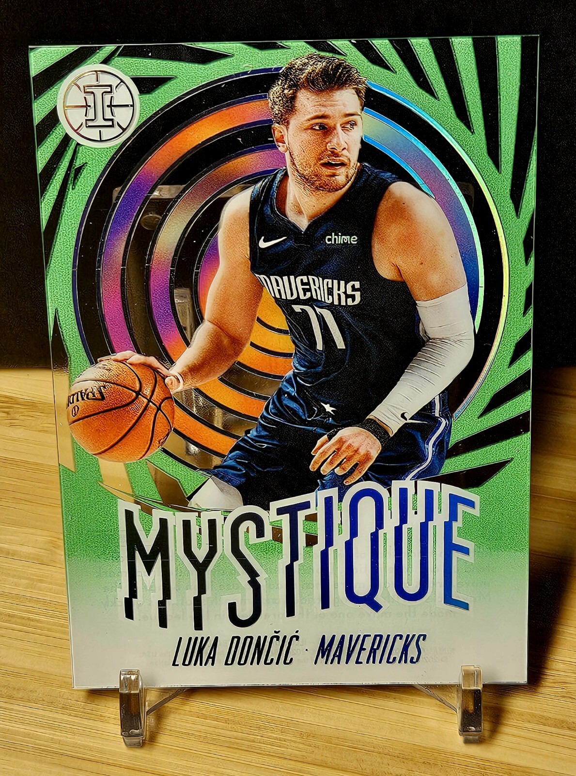 2019-20 Luka Doncic Panini Illusions Emerald Green Mystique SSP Case Hit