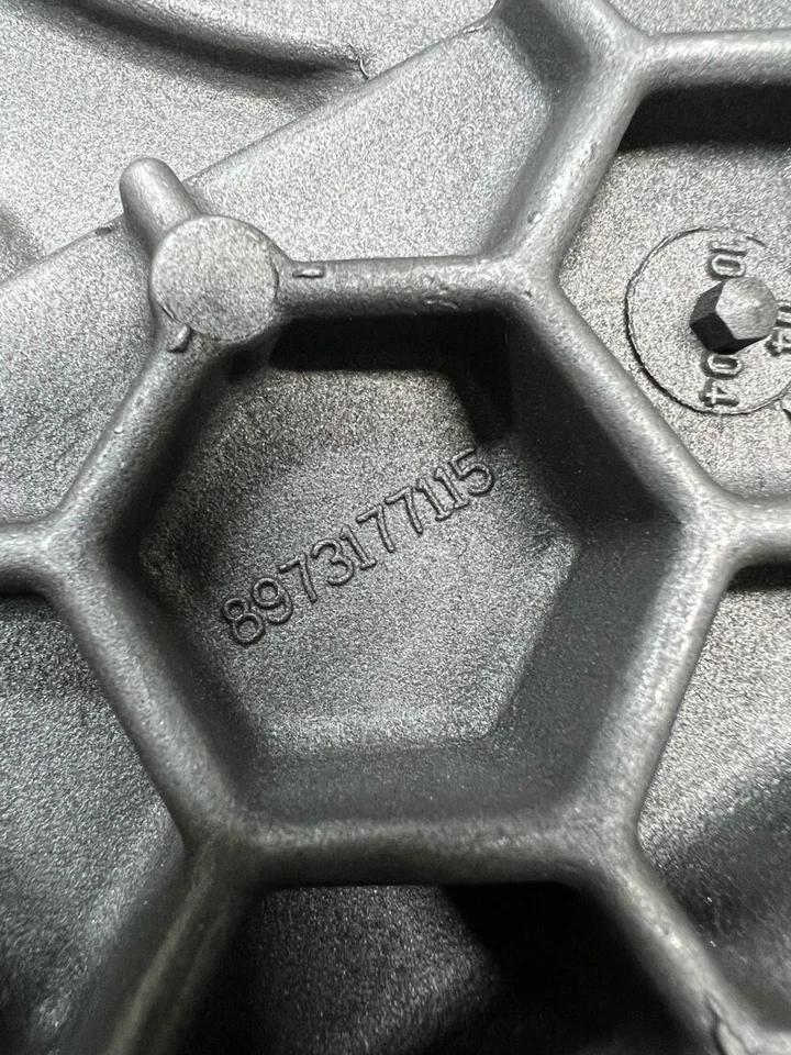 Пластина адаптера коробки передач GM Duramax LB7 LLY LBZ LMM 6,6 л 8973177115 - Изображение 4 из 4