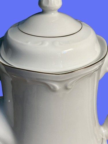 Southington By Baum Golden Rhapsody Fine China White Teapot w/ Gold Color Trim - Picture 2 of 12