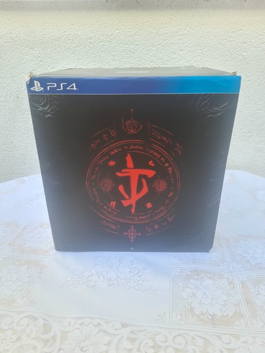 Doom Eternal Collectors Edition (Damaged Visor) READ DESCRIPTION - Imagen 13 de 13