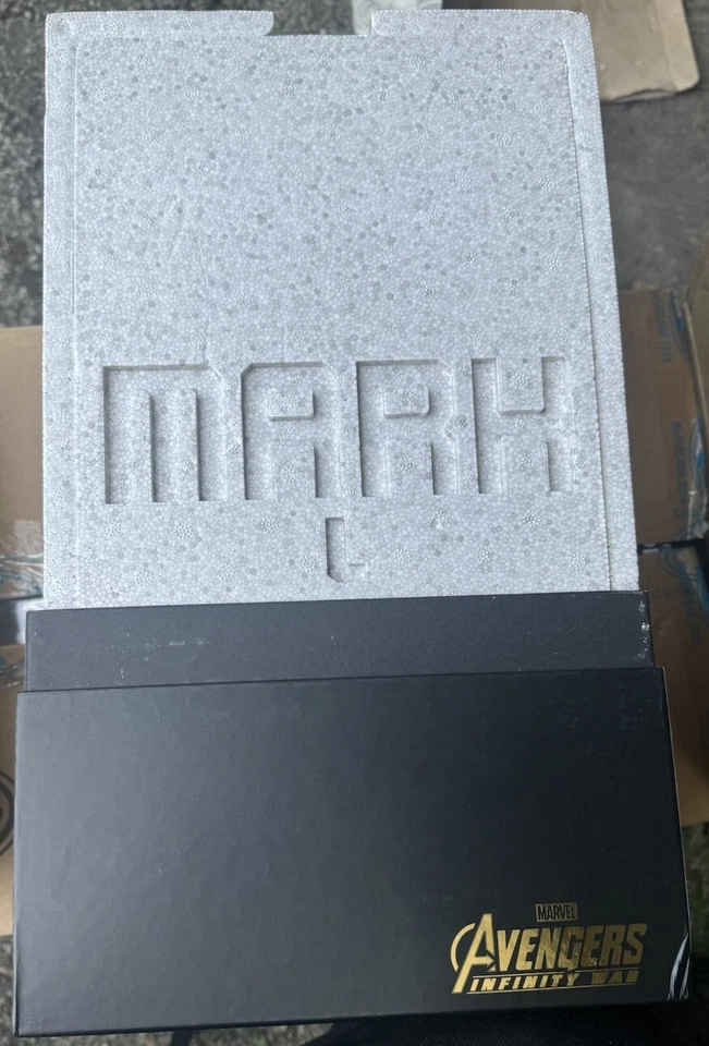 Empty Box Hot Toys MMS473D23 InfinityWar Iron Man Mark L 50 Diecast W/ Brown Box - Image 3 of 4