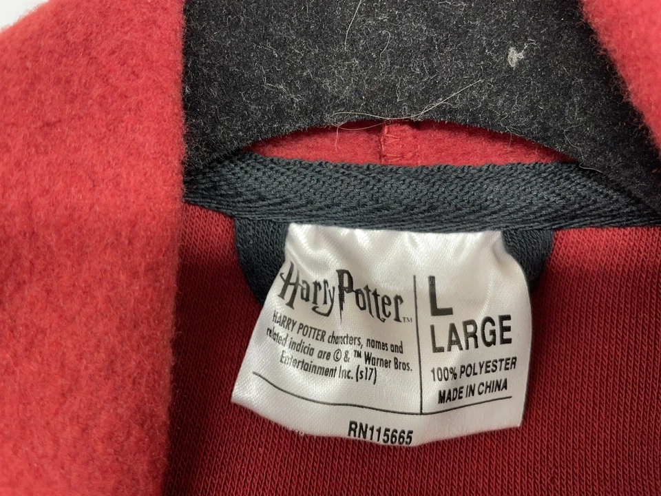 Harry Potter Gryffindor Robe Adult Size Large Red w/yellow Tie Waist Polyester - Image 3 of 4