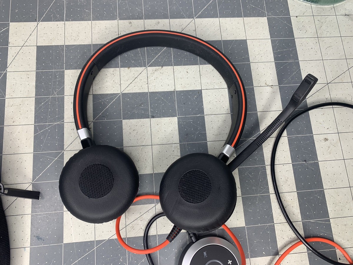 Jabra Evolve 40 Stereo USB Headset HSC017 w/ENC010 Adapter W/Carry