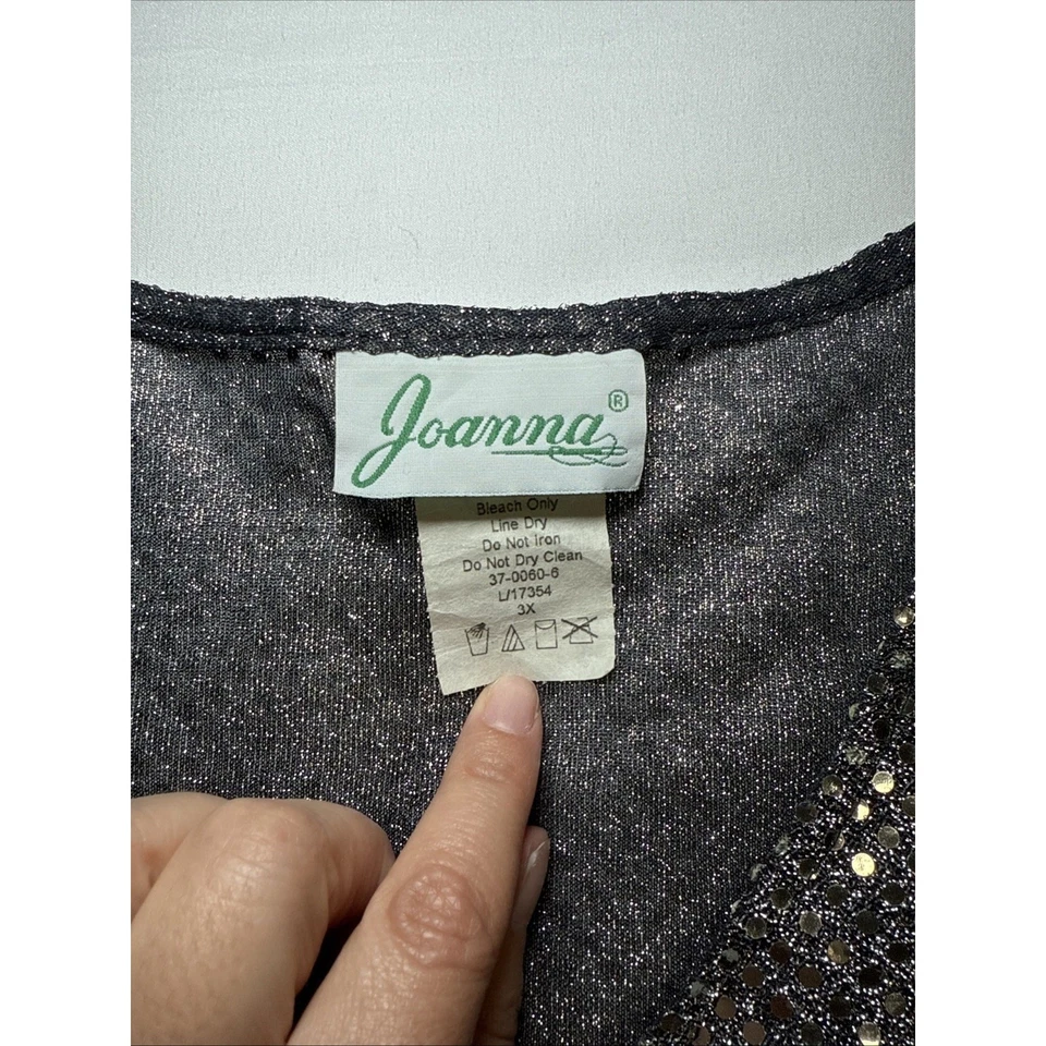 Blusa Pullover Cuadrado Joanna De Colección Para Mujer 3X Plateada Lentejuelas Cuello en V Usada en Excelente Condición Foto 2 de 4