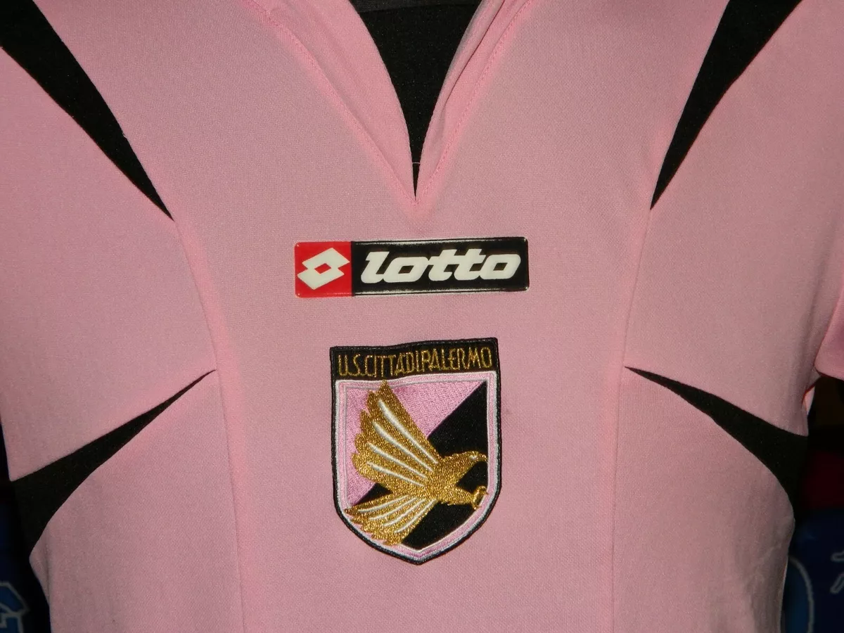 Palermo's new fourth jersey with all the historical logos