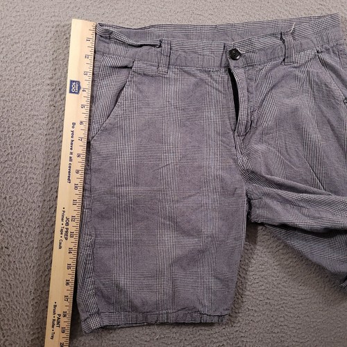 Zoo York Shorts Men 32 Gray Plaid Straight Leg Casual Outdoor Summer Lightweight - Picture 6 of 10
