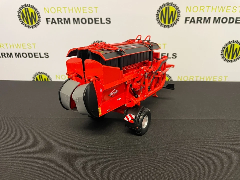 ROS 60254.0 1:32 SCALE KUHN FC 13460 RA TRAILED MOWER - Image 4 of 4