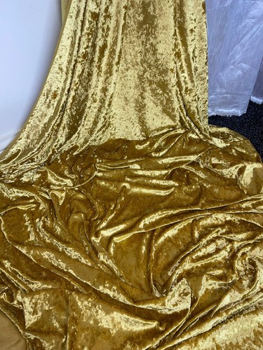 1 METER GOLD LUXURY CRUSHED SOFT VELVET FABRIC 58" WIDE - Picture 5 of 5