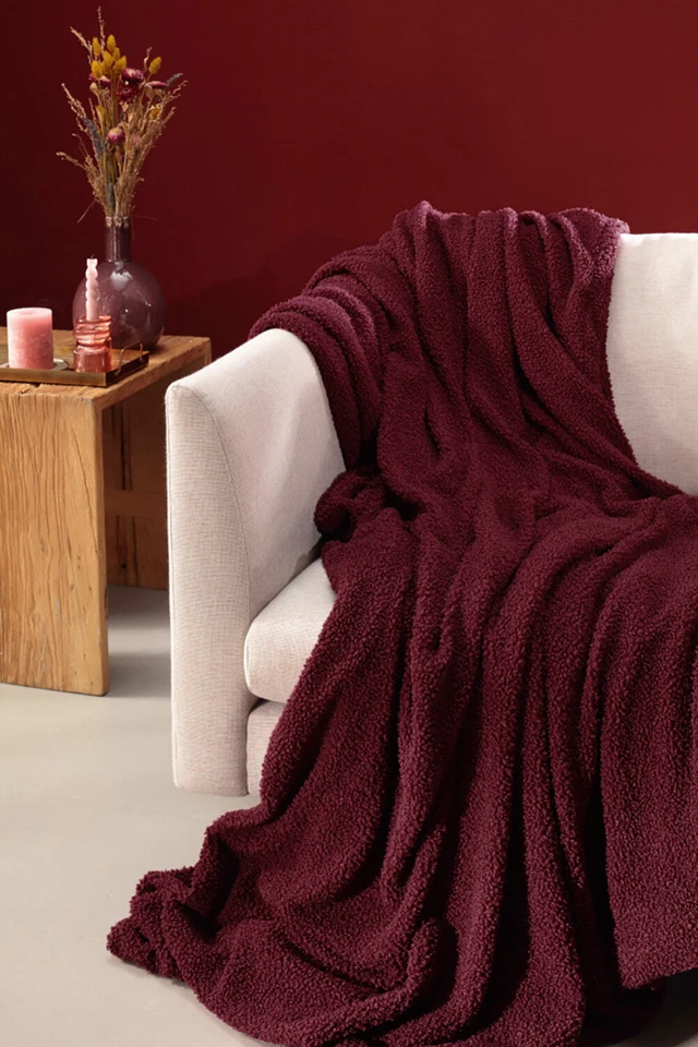 Biederlack Kuscheldecke Plüschdecke 150x200 BoucleTeddy berry uni weinrot 812360 - Bild 2 von 4