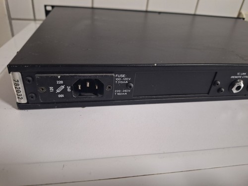 TC Electronic TC 1128 Equalizer Analyzer - Bild 8 von 9