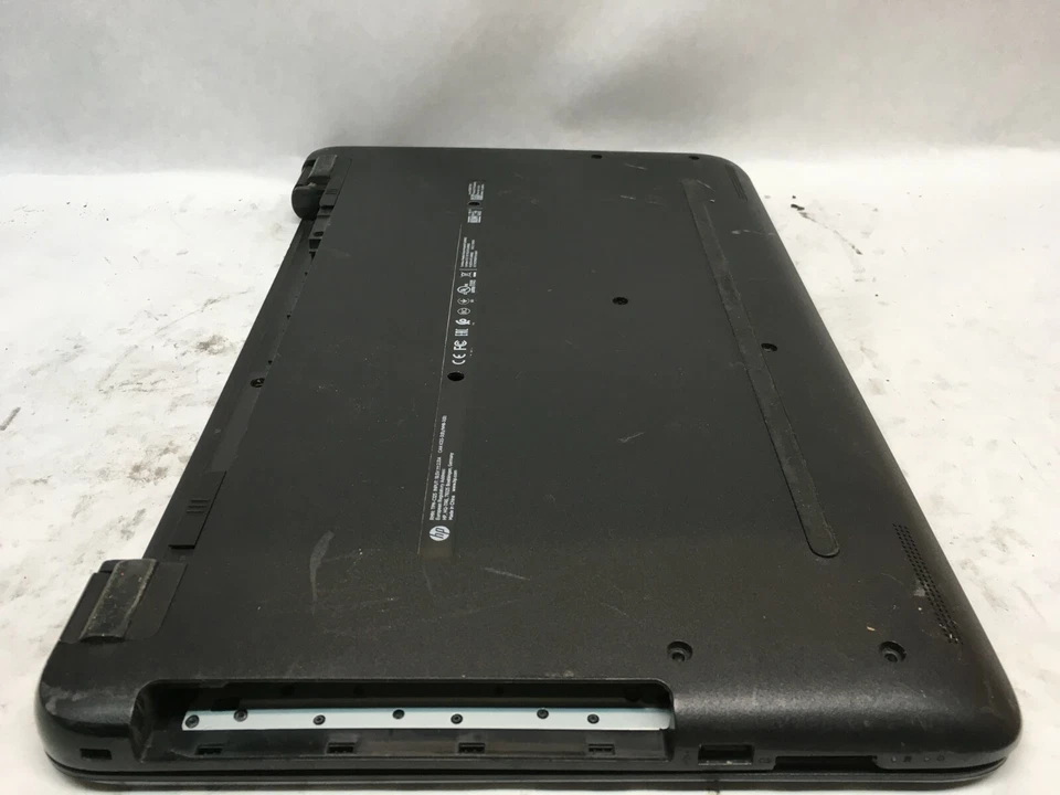 HP 15-ay009dx Laptop For Parts Broken Screen Damaged Case NO HDD/RAM/DVD JR - Image 4 of 4