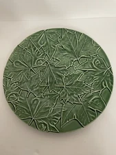 Bordallo Pinheiro Portugal Ceramic Charger Serving Platter Green Leaf 13.5”