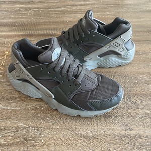 olive green huaraches youth