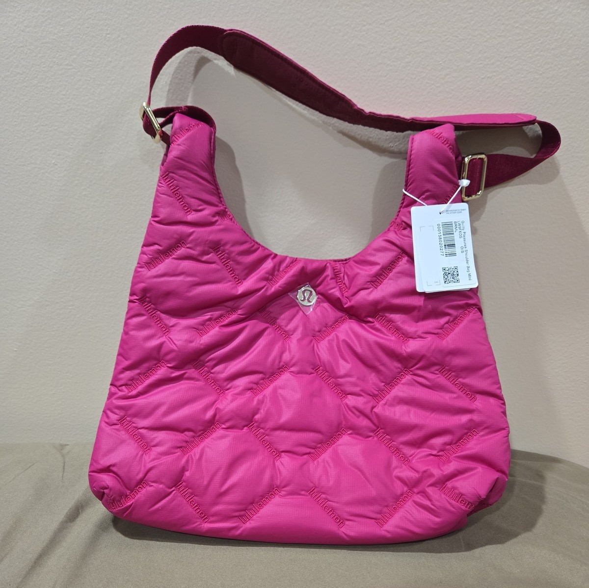 pink lululemon shoulder bag Nylon Pre Loved Purse  ReturnStyle Pleated Shoulder Bag 10L |
