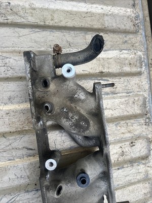 1990-1996 Mitsubishi Mighty Max Lower Intake Manifold OEM 4G64