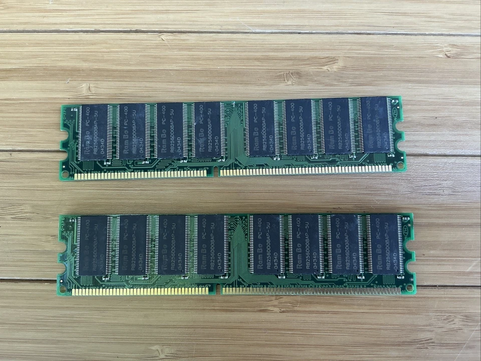 1GB Kit (2 x 512MB) OCZ OCZ400512V25 PC3200 400MHz DDR1 Non-ECC Desktop Memory - Image 2 of 2