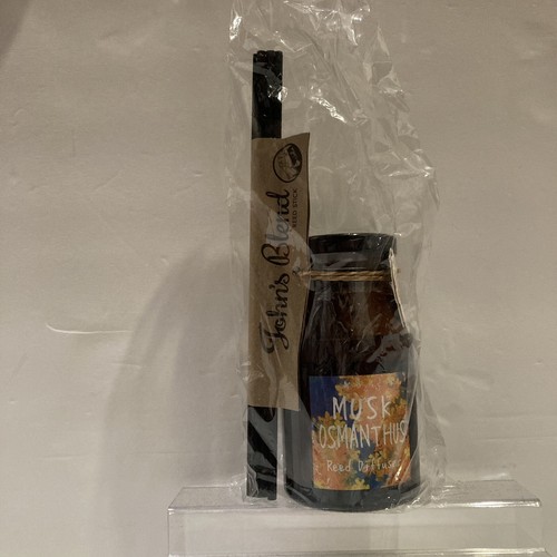 John’s Blend Reed Diffuser Musk Osmanthus 150 mL - Picture 2 of 3