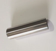 Yamaha YFM600 Grizzly, XT600, TT600 Piston Pin NOS 34K-11633-01 (L-4135)