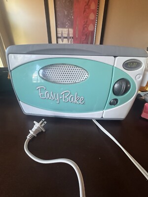 Hasbro Easy Bake Oven Snack Center 2003 Model 35230 Teal White