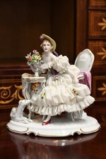 Unterweissbach Figur Tüll Porzellan Dame Barock bunt Hund Dog Blumen Windhund