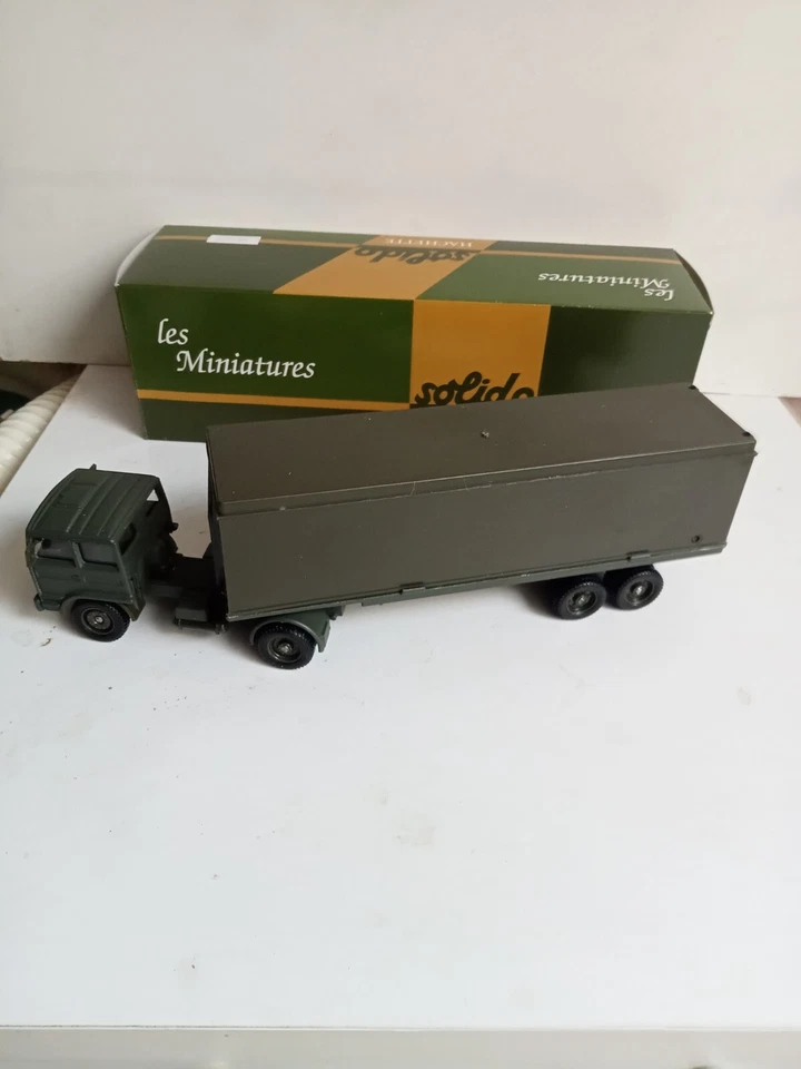 solido tracteur berliet TR 260 avec semi'remorque trailor neuf avec accessoires - Photo 3/4