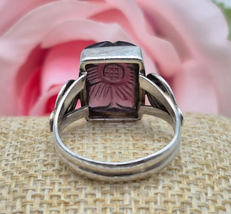 Lindo anillo giratorio de plata esterlina talla 8,5 cuadrado púrpura grabado flor boho Foto 4 de 4