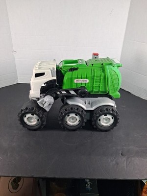 2009 MATCHBOX Stinky The Talking Robot Garbage Truck Animatronic Mattel, Works!!