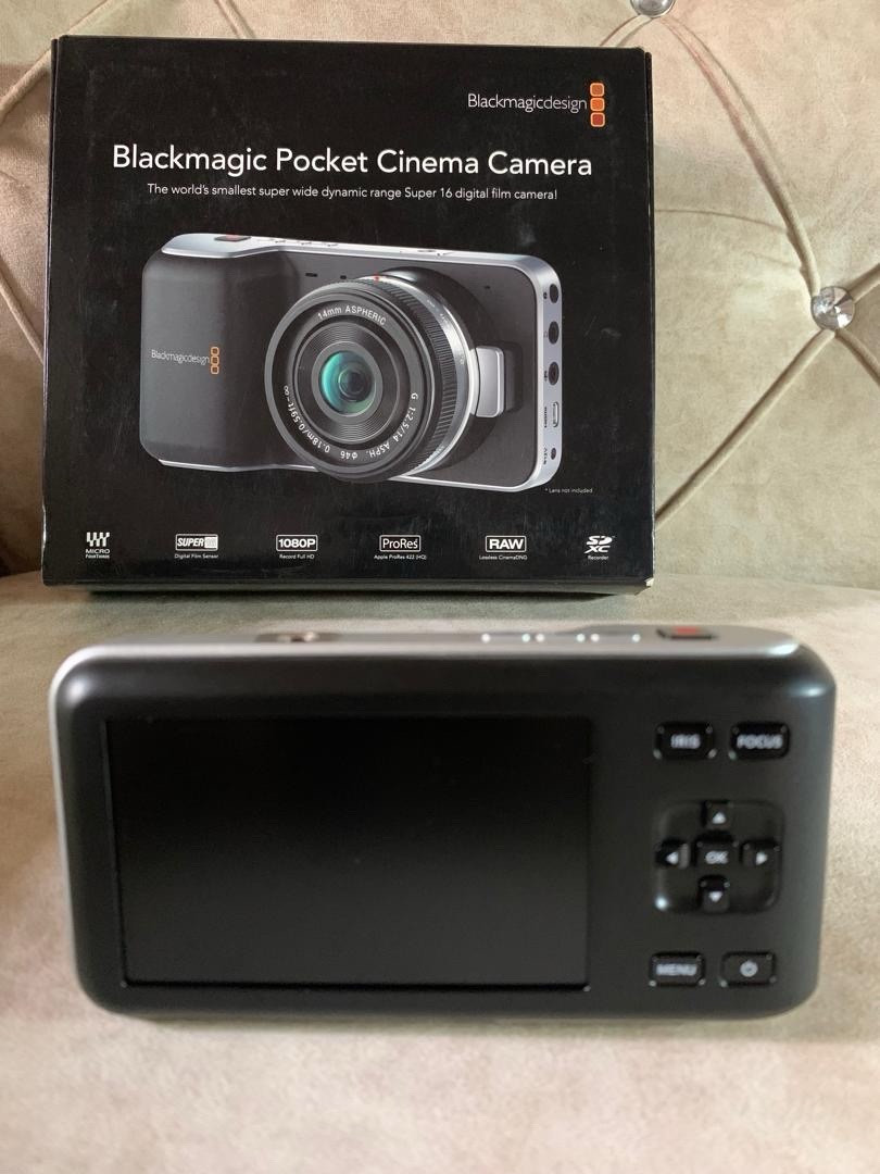 black magic pocket cinema camera 初代 blackmagic-design-pocket-
